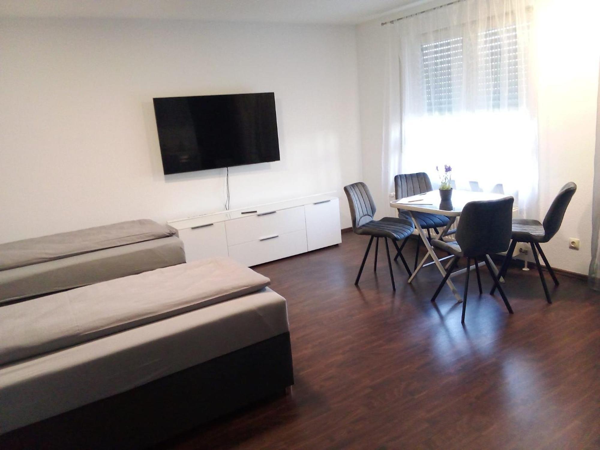 Apartment Metzingen City Εξωτερικό φωτογραφία